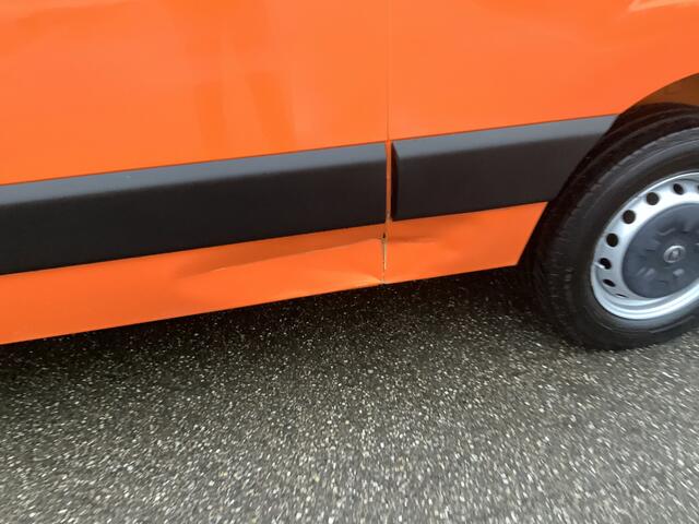 Opel MOVANO 2.3 CDTI BiTurbo L2H3 Start/Stop Airco 3 Zits Trekhaak 2500 kg Cruise Euro 6