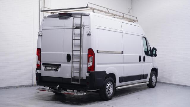 Opel MOVANO 2.2D 140 pk L2H2 Edition Airco, NAP, Imperiaal met Trap, Trekhaak 2.500 kg met Opstap, Navi, 1e Eigenaar, 3-Zits