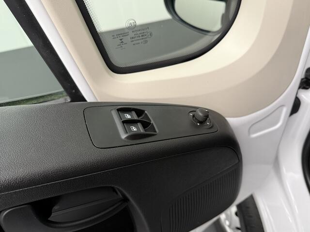 Opel MOVANO 140PK Bakwagen | Laadlift | Dakspoiler | Camera | Airco | Cruise | 3-Zits