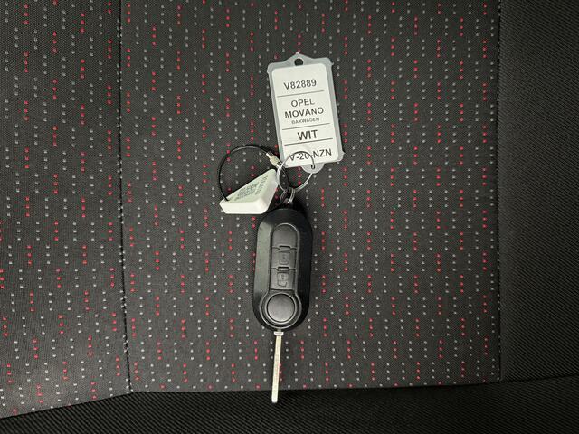 Opel MOVANO 2.2HDI 140PK Bakwagen+Laadklep | Camera | Airco | Cruise | 3-Zits