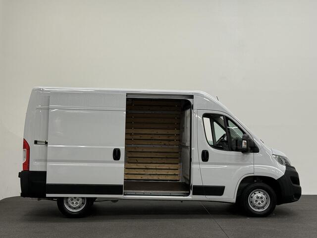 Opel MOVANO 2.2D 140 L2H2 Edition Opel Movano 2.2D 140 L2H2 Edition Airco Navi PDC Trekhaak Cruise control Nieuw Model