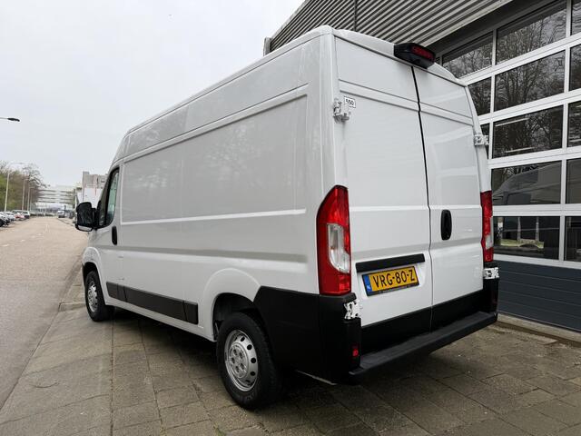 Opel MOVANO 2.2D 120 L2H2 EDITION AIRCO. NAVIGATIE. ACHTERUITRIJ CAMERA. CRUISE CONTROL.