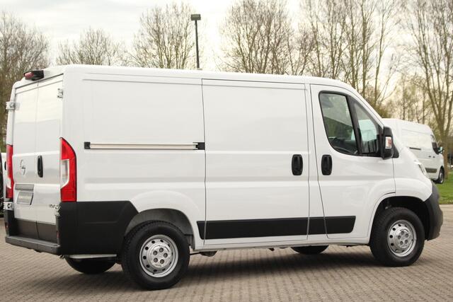 Opel MOVANO 2.2D 140pk L1H1 3.5t | Cruise | Carplay/Android | Navi | Camera | PDC | Lease 360,- p/m