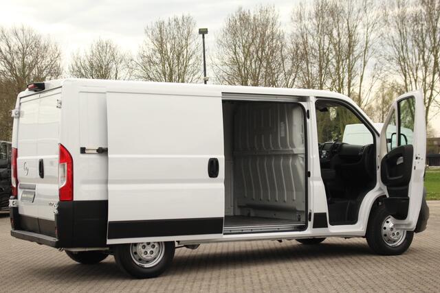 Opel MOVANO 2.2D 140pk L1H1 3.5t | Cruise | Carplay/Android | Navi | Camera | PDC | Lease 378,- p/m