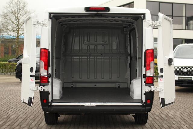 Opel MOVANO 2.2D 140pk L2H1 3.5t | Cruise | Carplay/Android | Navi | Camera | PDC | Lease 378,- p/m