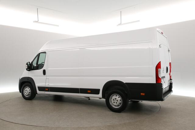 Opel MOVANO 2.2D 165PK L4H2 | 3000kg Trekgew. | Airco | Cruise | 3 Zits | Parkeersens. | Stoelverw.