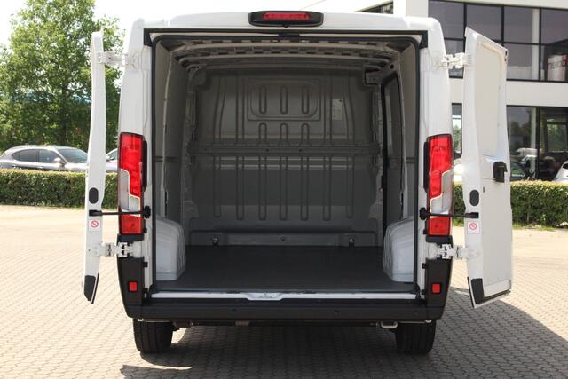 Opel MOVANO 2.2D 140pk L2H1 3.5t | Cruise | Carplay/Android | Navi | Camera | PDC | Lease 378,- p/m