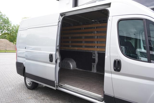 Opel MOVANO 2.2D 120 PK L3H2 EURO 6 - Airco - Cruise - Camera - ¤ 19.900,- Excl.