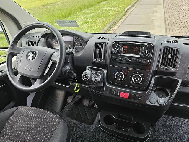 Opel MOVANO 3.5t L4 Bakwagen Laadklep Hollandia Airco 3 Zits Cruise Control Euro6 140 PK