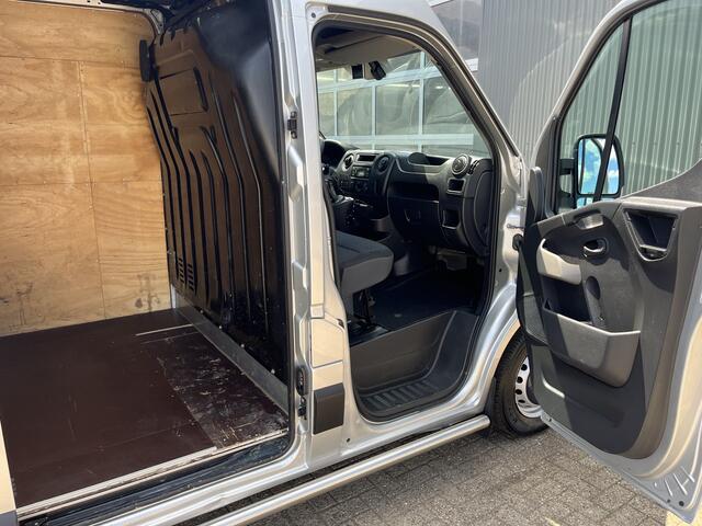 Opel MOVANO 2.3 CDTI L2H2 170pk Automaat Airco Cruise controle Trekhaak 2500kg trekgewicht Camera Telefoon voorbereiding Schuifdeur 3-Persoons Euro 6