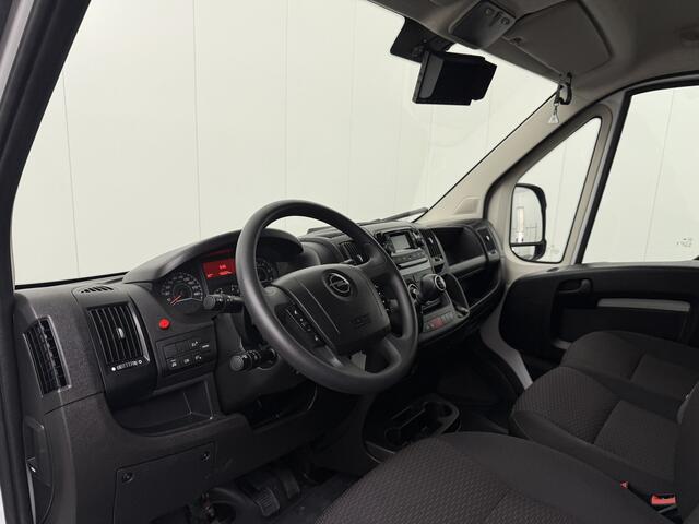 Opel MOVANO 140PK Bakwagen | Laadklep | Dakspoiler | Camera | Airco | 3-Zits | Cruise