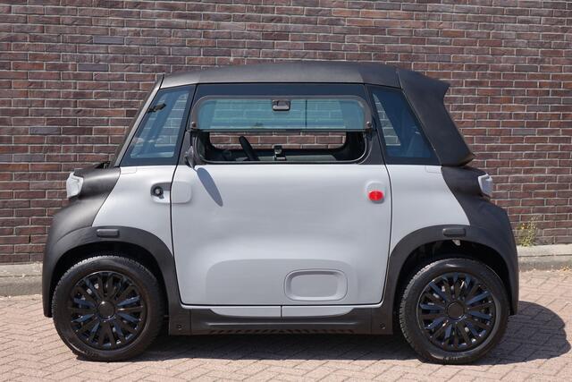 Opel Rocks-e Brommobiel Black! keurige auto! prijs is inclusief BTW