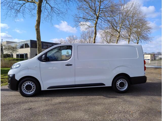 Opel VIVARO Vivaro-e L3 75 kWh 136pk AUTOMAAT | ACTIE OP = OP! | Bestuurdersstoel comfort | Passagiersstoel | NAVI | Multimedia | Apple Carplay | Android Auto | Parkeersensoren achter | ECall pakket met geprogrammeerd voorverwarmen | Laadkabel | Reservewiel | van ¤48