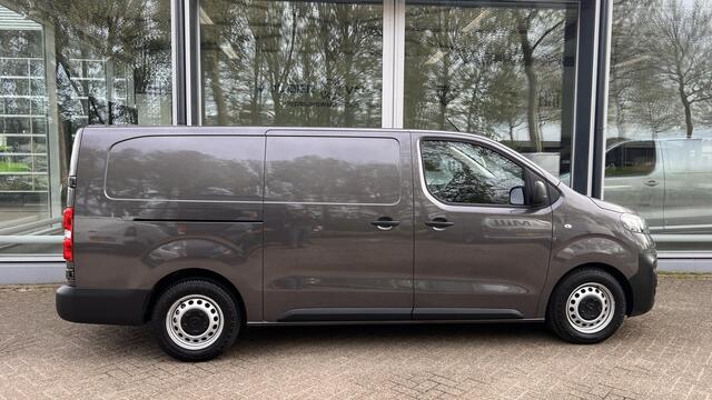 Opel VIVARO Vivaro-e L3 75 kWh 136pk AUTOMAAT | ACTIE OP = OP! | NAVI | Multimedia | Carplay | Parkeersensoren achter | Bestuurdersstoel comfort | Bank voorpassagiers | ECall pakket met voorverwarmen | Reservewiel | van ¤48.685 voor ¤31.995 | N0001