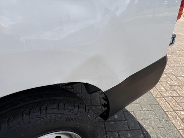 Opel VIVARO 2.0 CDTI L3H1 DC Edition | 6 Persoons | Parkeersensoren | Lichte schade | Cruise Control | Airconditioning | Bluetooth | Elektrische Spiegels |