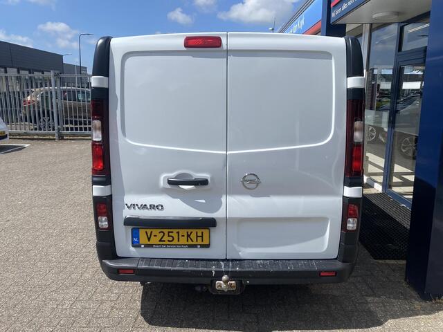 Opel VIVARO 1.6 CDTI L1H1 Selection 3-Zits / NL-Auto / Trekhaak / Zijschuifdeur-Rechts / Houten-Vloer / Radio-Bluetooth / Airco / ELKTR-Pakket / ENZ.