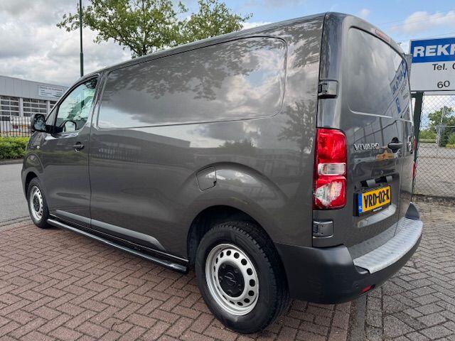 Opel VIVARO 2.0 CDTI 145pk L2 H1 Edition 3Persoons Airco,Cruisecontrol,Navigatie Nette Auto