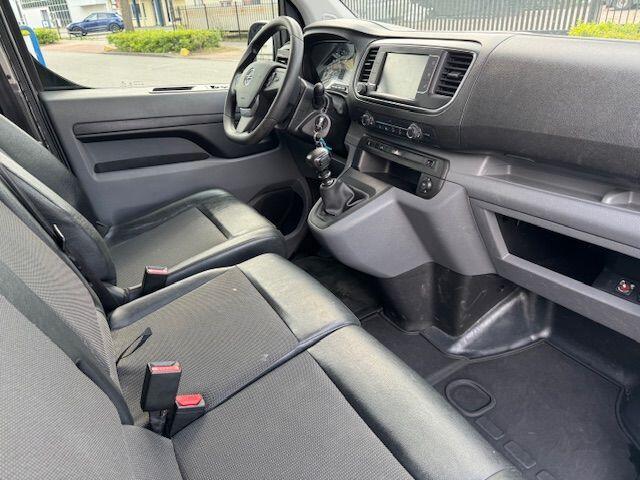 Opel VIVARO 2.0 CDTI 145pk L2 H1 Edition 3Persoons Airco,Cruisecontrol,Navigatie Nette Auto