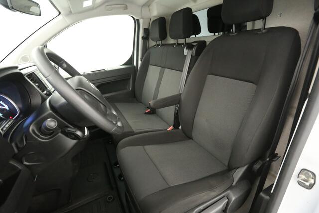 Opel VIVARO Vivaro-e 75 kWh L3H1 | EMISSIEVRIJE ZONE | Elektrisch Airco Camera Carplay Cruise PDC 3 Persoons