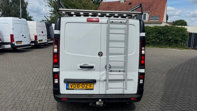 Opel VIVARO 1.6 CDTI 92KW 125PK L2H1 EURO 6 AIRCO/ NAVIGATIE/ CRUISE CONTROL/ IMPERIAAL/ TREKHAAK/ 100% DEALERONDERHOUDEN