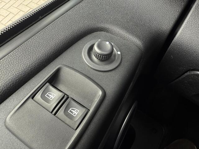 Opel VIVARO 1.6 CDTI L2H1 Sport EcoFlex 125PK ?Navigatie ?Airco ?Cruise ?Bluetooth telefoon ?Parkeersensoren ?Schuifdeur Rechts ?Trekhaak