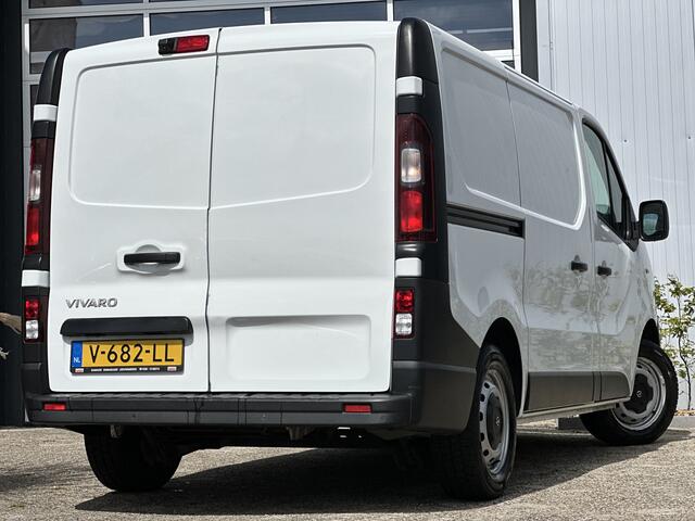 Opel VIVARO 1.6 CDTI L1H1 Edition 96pk | Airco | Achteruitrijcamera | Bluetooth | Cruise control | Dab | Navigatiesysteem full map | Parkeersensor achter | Keurige bus!