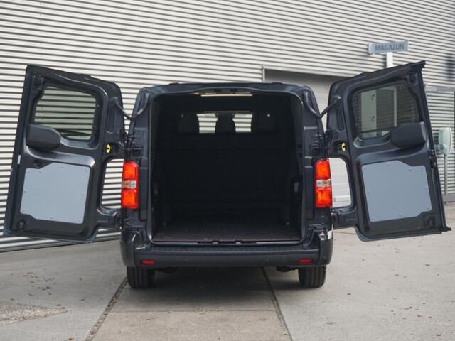 Opel VIVARO Electric 75 kWh Dubbele Cabine | 2x schuifdeur | Surround View NAV Pakket | Winterpakket | Exterieur pakket | Comfort Pakket | Betimmering | LM velgen | RVS sidebars | Full Eco LED verlichting | rijklaarprijs