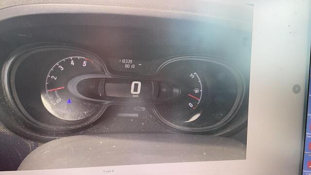 Opel VIVARO 1.6 CDTI L2H1 Dubbele Cabine Edition Airco Cruise Control Navigatie Imperiaal Trekhaak APK t/m 10-'26