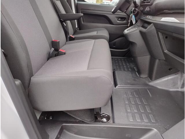 Opel VIVARO Electric L2 75 kWh 136pk | ACTIE! | 8 jaar garantie | Multimedia | Apple Carplay | Android Auto | Achteruitrijcamera | Parkeersensoren voor en achter | Digital cockpit | Stuurwielbediening | Scheidingswand comfort | Bestuurdersstoel comfort | Bank voorpas