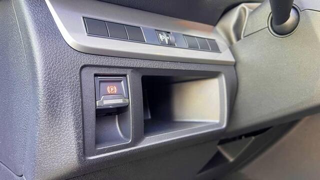 Opel VIVARO Electric L3 75 kWh 136pk | 8 jaar garantie | Multimedia | Apple Carplay | Android Auto | Achteruitrijcamera | Parkeersensoren voor en achter | Digitale cockpit | Stuurwielbediening | Tussenwand comfort met raam | Bestuurdersstoel comfort | Bank voorpassag