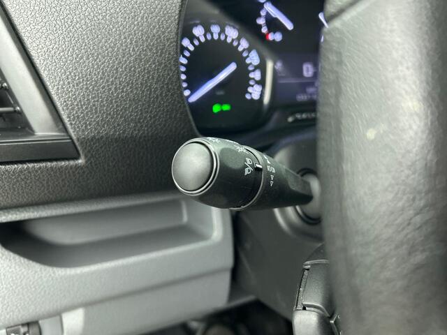 Opel VIVARO 2.0 145 pk L3H1 Edition Automaat Navigatie Cruise control Camera Airco Trekhaak