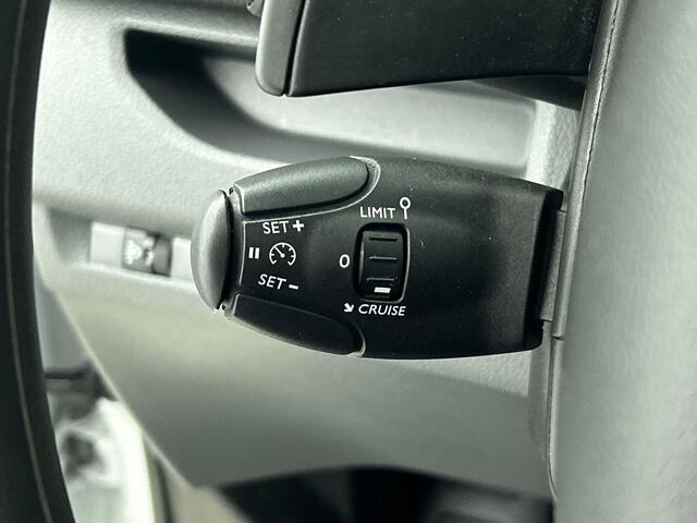 Opel VIVARO 2.0 145 pk L3H1 Edition Automaat Navigatie Cruise control Camera Airco Trekhaak