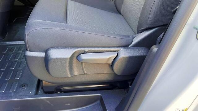 Opel VIVARO Electric L3 75 kWh 136pk | 8 jaar garantie | 0% financial lease | Houten afwerking laadruimte | NAVI | Multimedia | Apple Carplay | Android Auto | Achteruitrijcamera | Parkeersensoren voor en achter | Dode hoek detectie | Digitale cockpit | Stuurwielbedie