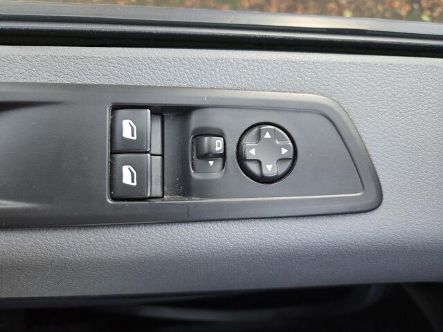 Opel VIVARO e L2 Innovation 50 kWh 9-Persoons Airco Cruisecontrol Accucertificaat aanwezig