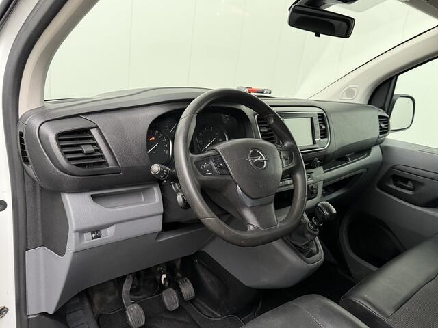 Opel VIVARO XXl Business | Imperiaal | Trekhaak | Navigatie | Camera | Gate Locks | Airco | 3-Zits | Betimmering | Cruise