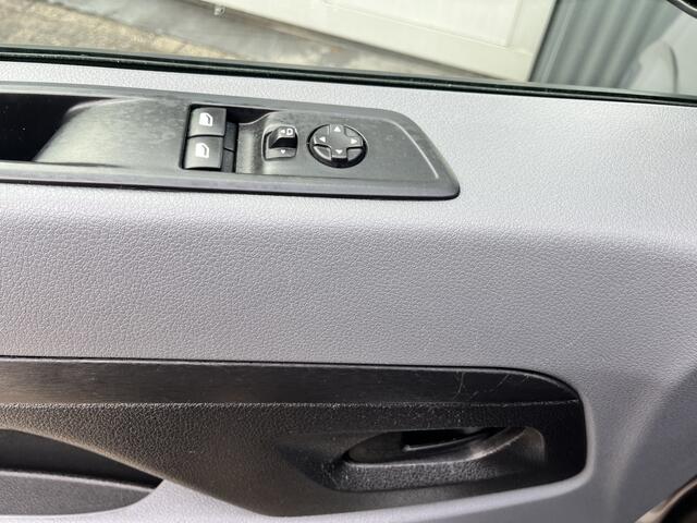 Opel VIVARO 1.5 CDTI L2H1 Marge BTW en BPM vrij!! Airco Cruise controle Navigatiesysteem 2-Persoons Parkeerhulp achter Apple carplay 1e eigenaar Euro 6 Bpm en Btw vrij voor particulier gebruik !!