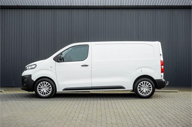 Opel VIVARO L2H1 | 1ste eigenaar | Airco | Cruise | PDC | 3-Zits | Trekhaak