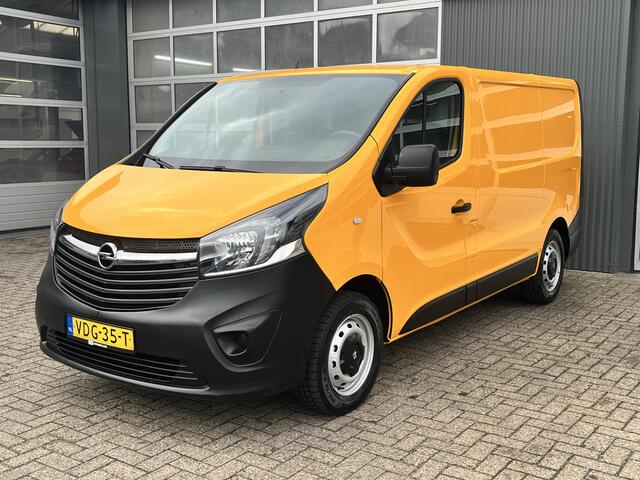 Opel VIVARO 1.6 CDTI L1H1 Airco Cruise control Trekhaak 200kg trekgewicht betimmering laadruimte Telefoonverbinding Schuifdeur 3-Persoons Euro 6 Bpm vrij voor particulier gebruik!!
