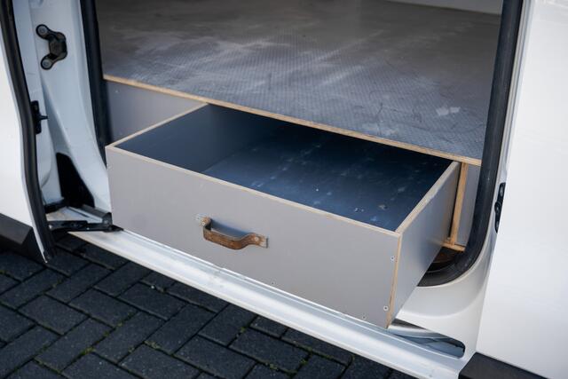 Opel VIVARO 2.0 L2H1 | 150 PK | Cruise | Airco | Imperiaal | Trekhaak