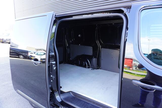 Opel VIVARO 102pk L2H1 Navigatie Camera Apple Carplay Crusie control Parkeersensoren 3-zits