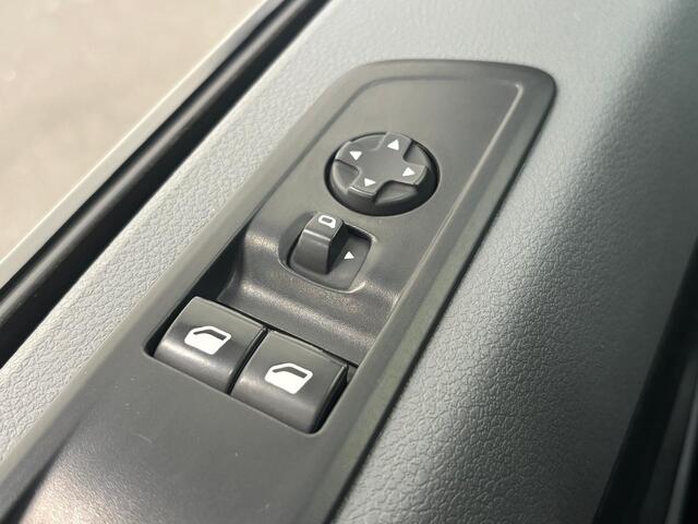 Opel VIVARO 2.0 CDTI Automaat L3H1 Edition 3-zits Navigatie Apple Carplay/Android Auto Trekhaak Cruise control Airco Bluetooth