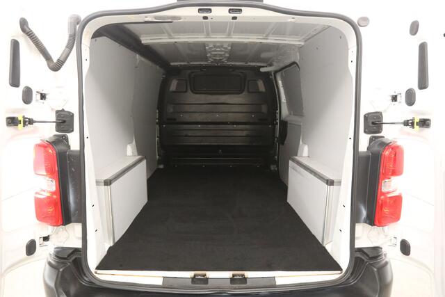 Opel VIVARO e-Vivaro 75 kWh L2H1 | Snelladen | SOH 88% | Airco | 3 Zits | Carplay | Cruise | Parkeersens.