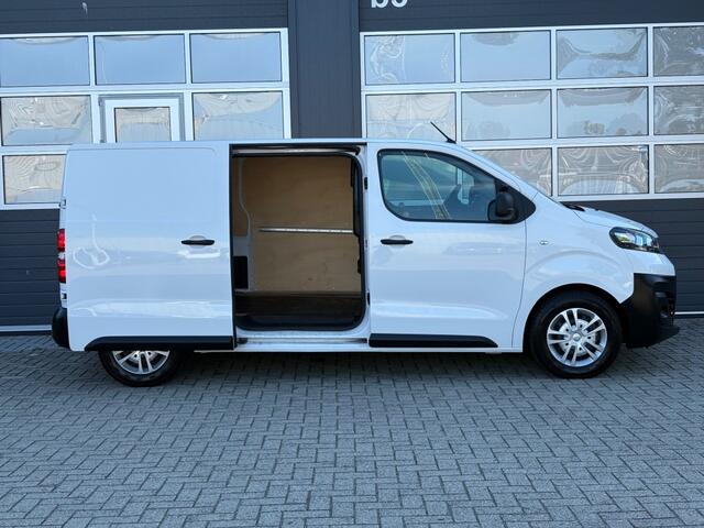 Opel VIVARO Electric 75 kwh 136 PK L2 / Elektrisch / PDC / Trekhaak / Cruise / Dodehoek Camera