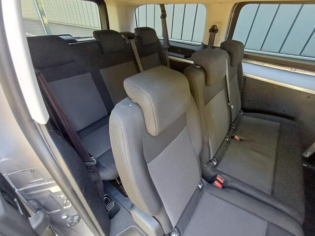 Opel VIVARO Combi 2.0 CDTI L3H1 AUTOMAAT 145 PK | 9 PERS | NAVI | PDC ACHTER | TREKHAAK | EXTRA WINTERSET |