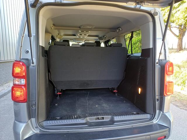 Opel VIVARO Combi 2.0 CDTI L3H1 AUTOMAAT 145 PK | 9 PERS | NAVI | PDC ACHTER | TREKHAAK | EXTRA WINTERSET |