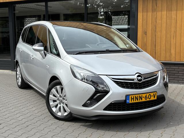 Opel ZAFIRA Tourer 1.4 7p. Panoramadak, Camera, Navi, Trekhaak