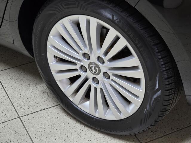 Opel ZAFIRA 1.4 Turbo Edition/ 7-Persoons!/ 17''LMV/ Camera/ Clima/ Navi/ Cruise/ Bluetooth/ Multi.LEDER.Stuur/ Elek.Pakket/ Isofix/ PDC V+A.