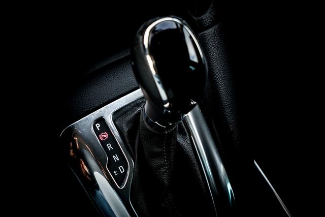 Opel ZAFIRA 1.4 140 PK Turbo Online Edition 7 zitplaatsen | Automaat | Nieuw Model | | Camera | Clima | Pdc | Stoel verwarming | 17 Inch LMV |