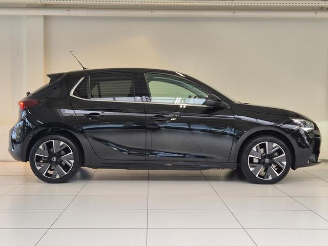 Opel e-Corsa Level 3 50 kWh 3 fase | Navigatie | Achteruitrijcamera | Stoel/Stuurverwarming | Keyless Entry | Apple Carplay/Android Auto |