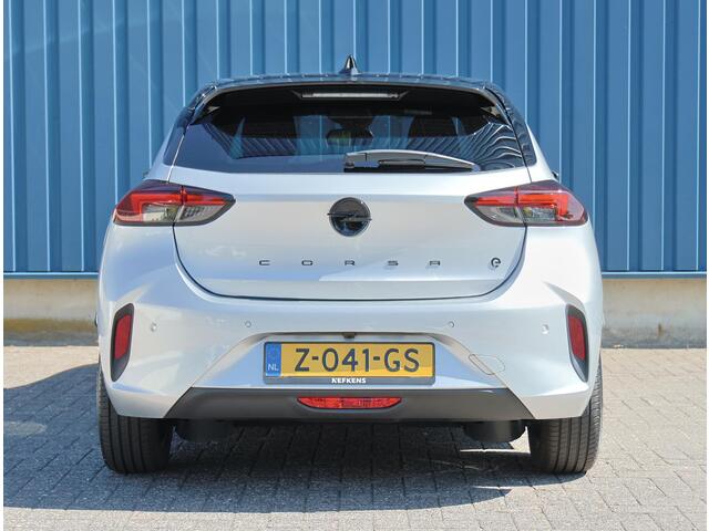 Opel e-Corsa Electric Long Range GS 51 kWh | AppleCarPlay/AndroidAuto | Climate Control | Camera | 16"LMV | Navigatie | FULL LED | Virt.Cockpit | Two-tone | Parkeersensoren Rondom | Armsteun | Isofix |